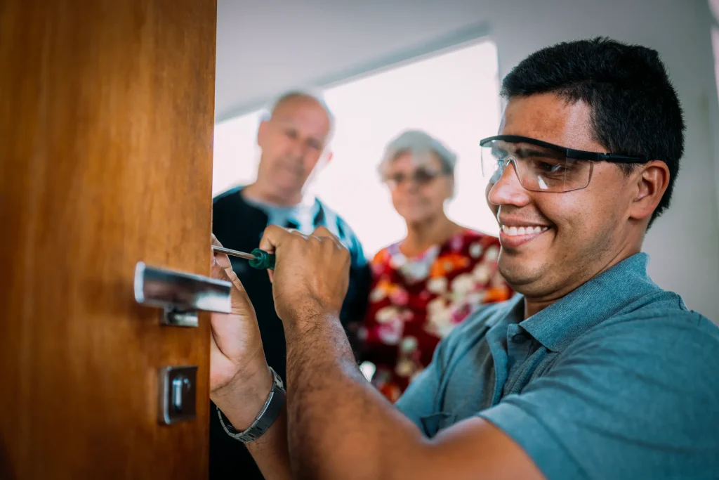 Locksmith providing mobile lock and key services in Jacksonville FL — Diamond Locksmith JAX.